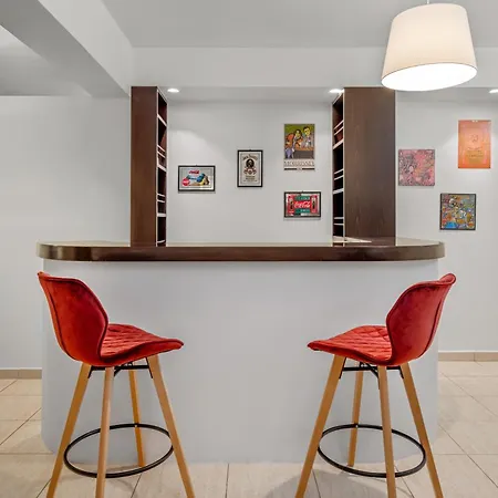 7 Minutes From Centre - Luxury 6br