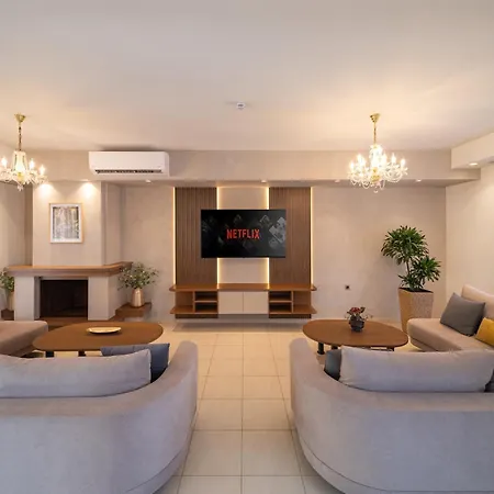 Old Town 7 Min - Free Airport Pickup - 6br